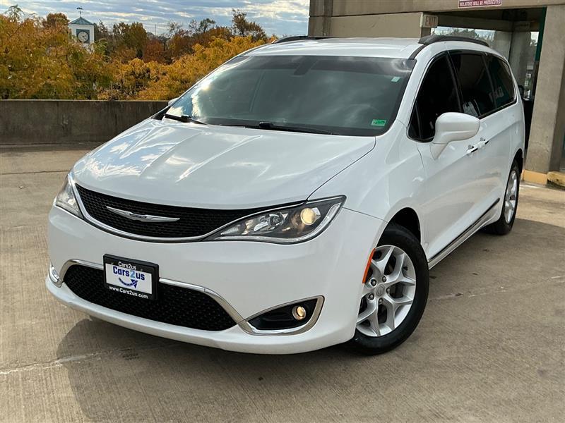 used 2017 Chrysler Pacifica car, priced at $9,996