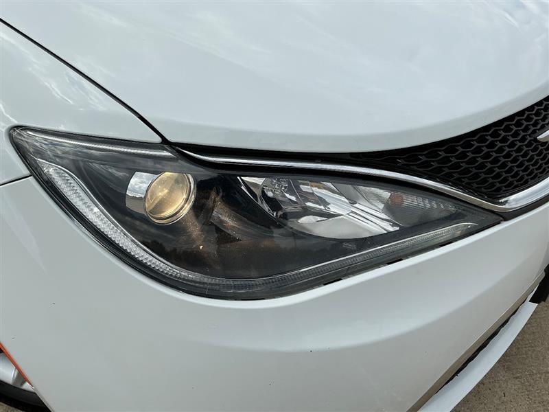 used 2017 Chrysler Pacifica car, priced at $9,996