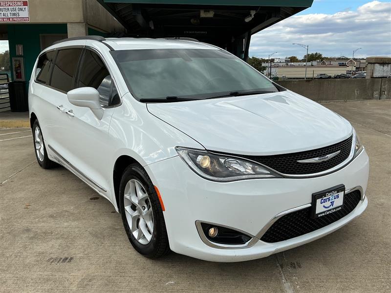 used 2017 Chrysler Pacifica car, priced at $9,996
