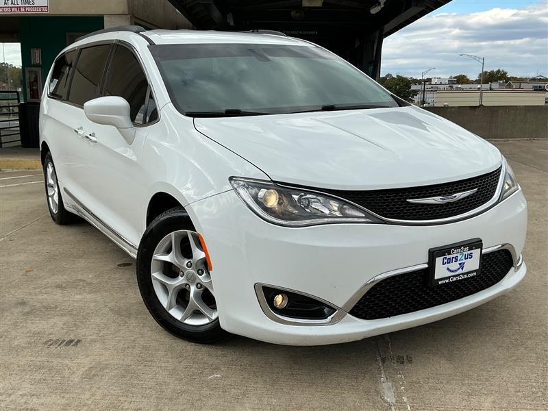 used 2017 Chrysler Pacifica car, priced at $9,996