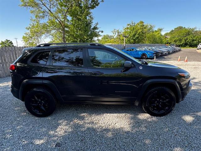 used 2014 Jeep Cherokee car, priced at $8,996