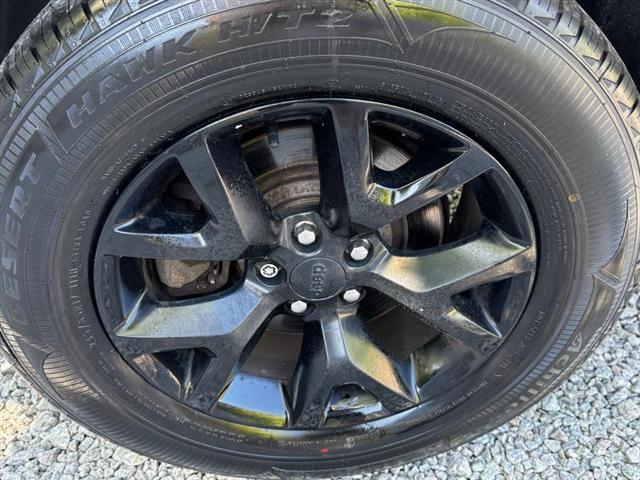 used 2014 Jeep Cherokee car, priced at $8,996