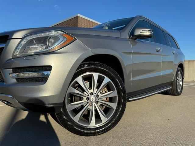 used 2015 Mercedes-Benz GL-Class car, priced at $15,496