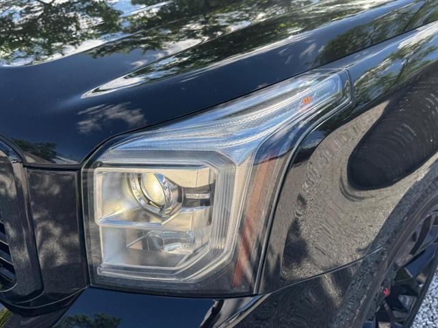 used 2018 GMC Yukon car, priced at $20,996