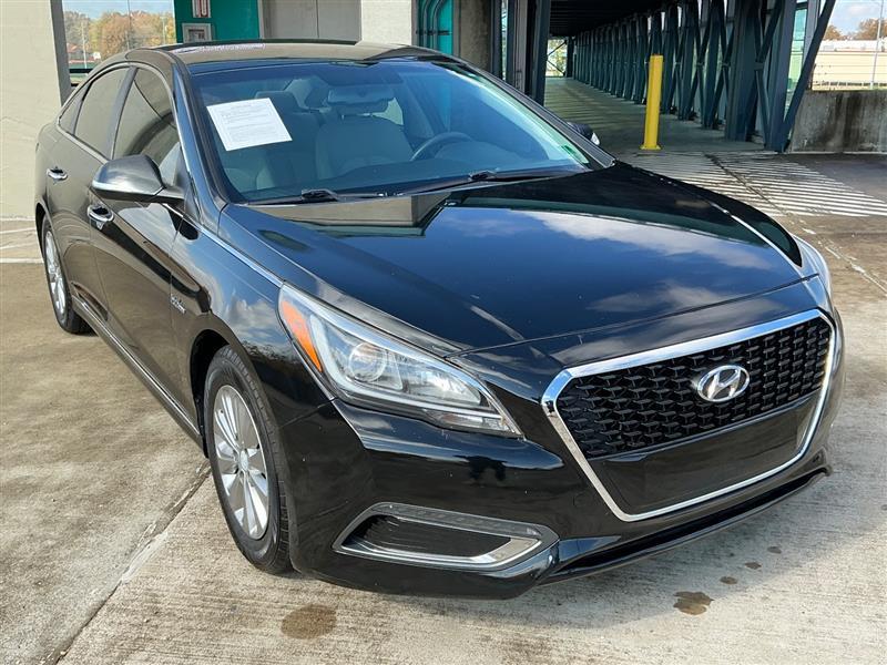 used 2016 Hyundai Sonata Hybrid car, priced at $5,996