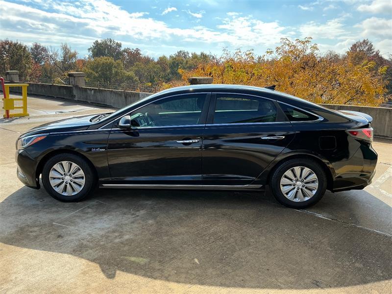 used 2016 Hyundai Sonata Hybrid car, priced at $5,996