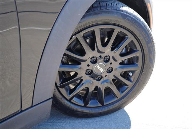 used 2018 MINI Hardtop car, priced at $13,996