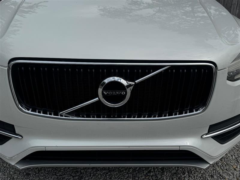 used 2018 Volvo XC90 car, priced at $14,996