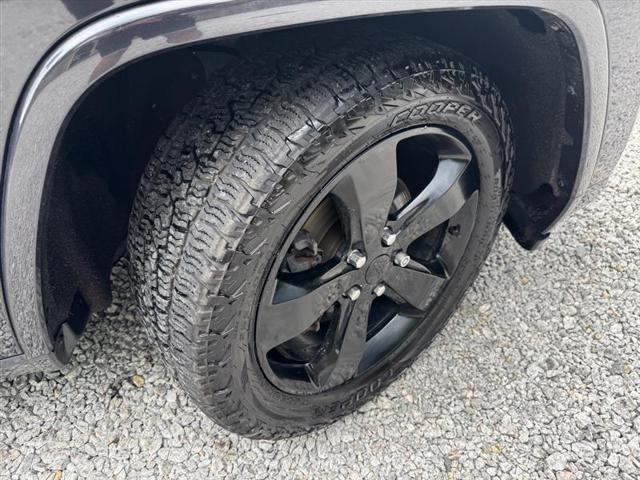 used 2014 Jeep Grand Cherokee car, priced at $10,496