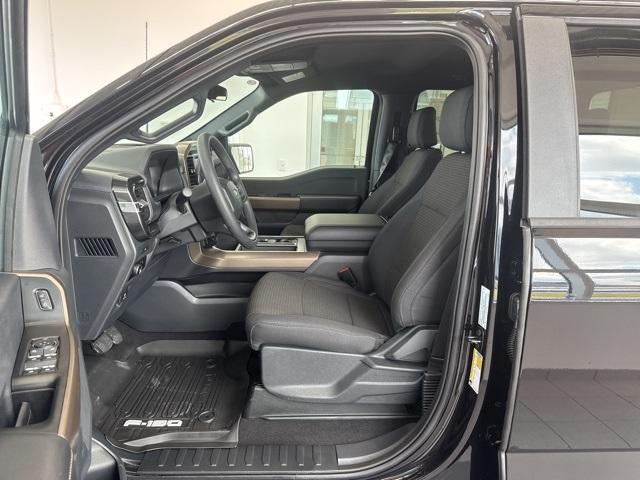 new 2025 Ford F-150 car, priced at $50,101
