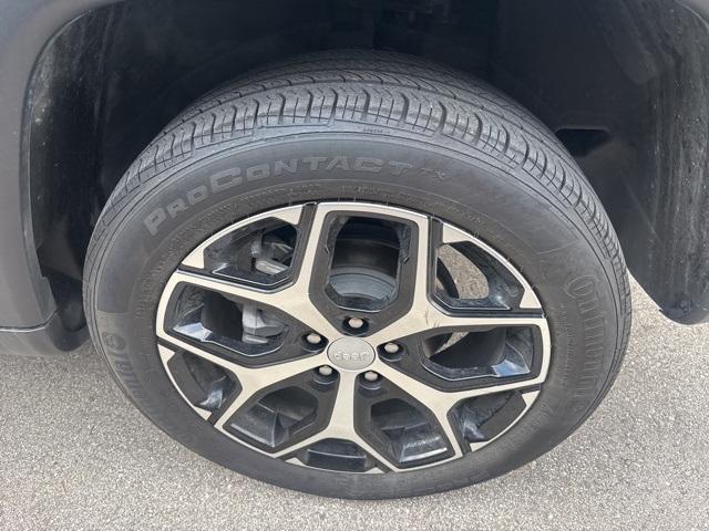 used 2024 Jeep Compass car, priced at $25,295