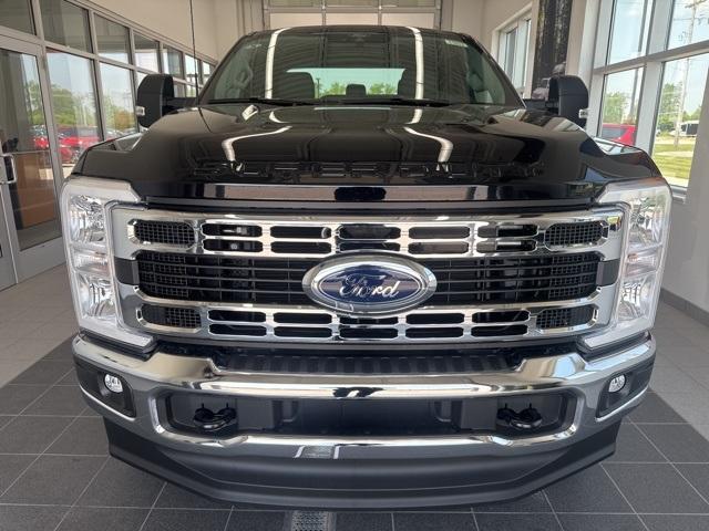 new 2025 Ford F-350 car, priced at $55,157