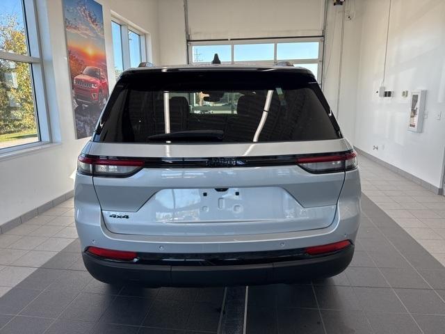 used 2022 Jeep Grand Cherokee car, priced at $26,995