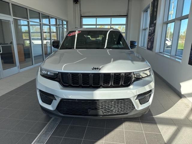 used 2022 Jeep Grand Cherokee car, priced at $26,995