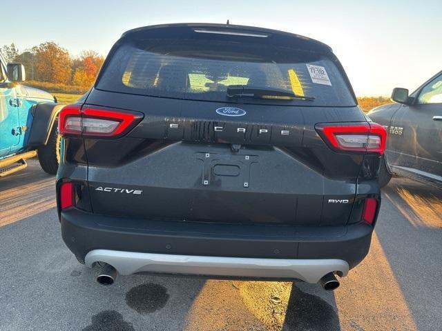 used 2023 Ford Escape car, priced at $24,995