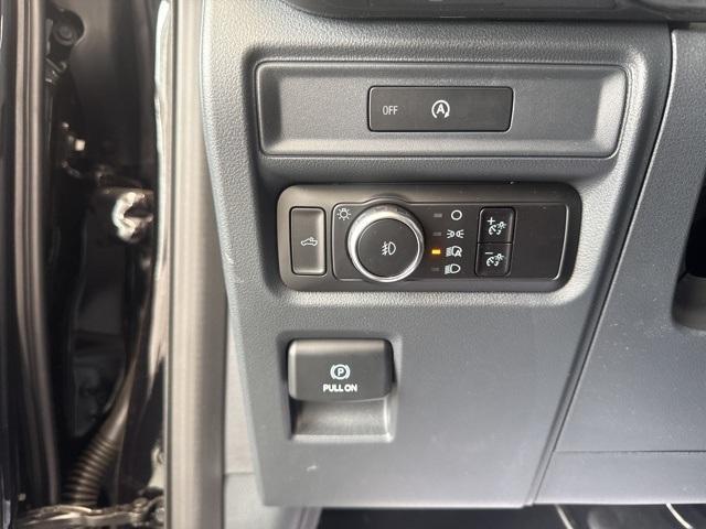 new 2025 Ford F-150 car, priced at $49,294