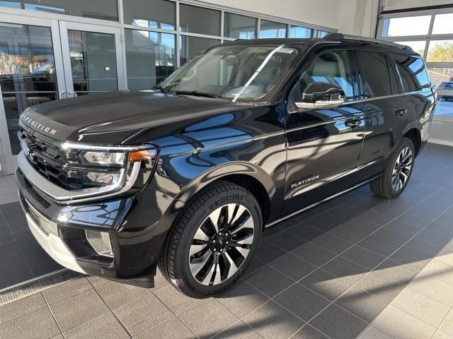 new 2025 Ford Expedition car, priced at $74,319