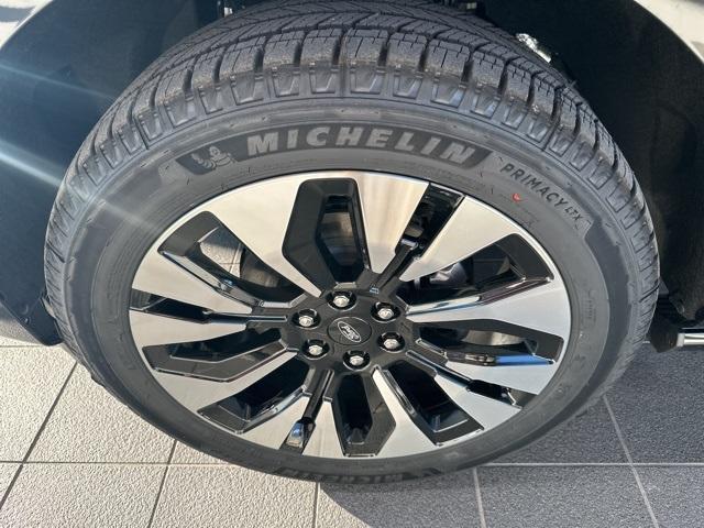 new 2025 Ford Expedition car, priced at $74,319