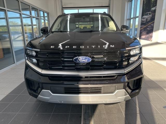 new 2025 Ford Expedition car, priced at $74,319