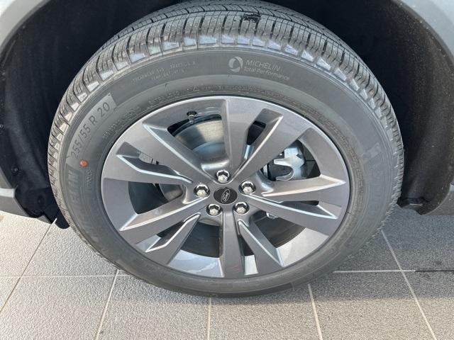 new 2025 Ford Explorer car, priced at $48,119