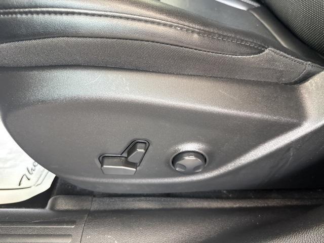 used 2022 Jeep Cherokee car, priced at $25,895