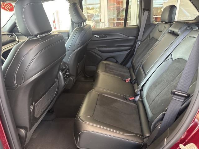 used 2024 Jeep Grand Cherokee car, priced at $36,995
