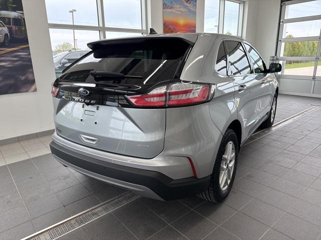 used 2024 Ford Edge car, priced at $28,556