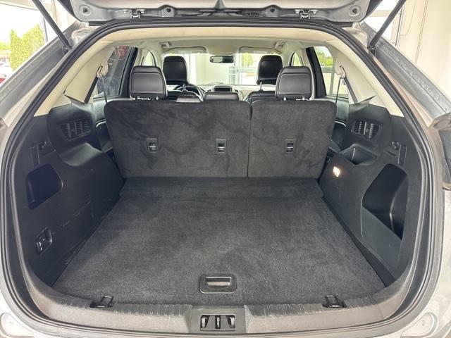 used 2024 Ford Edge car, priced at $28,556