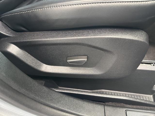 used 2024 Ford Edge car, priced at $28,556