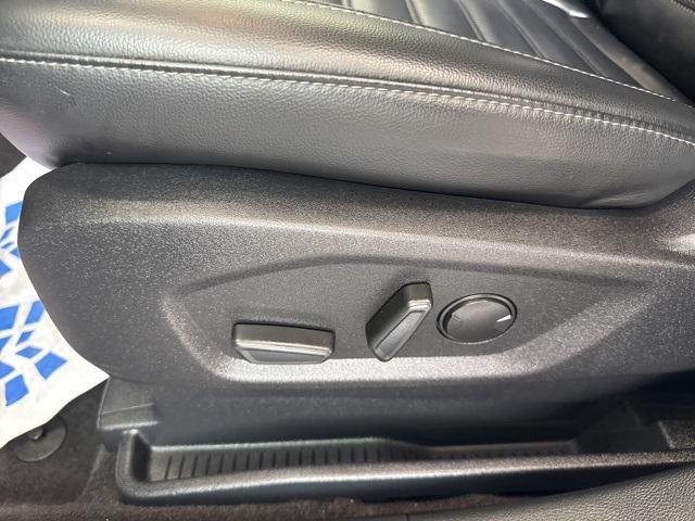 used 2024 Ford Edge car, priced at $28,556