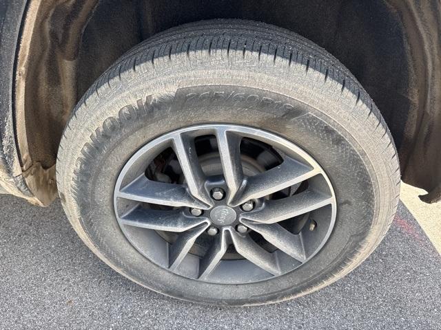 used 2018 Jeep Grand Cherokee car, priced at $18,595