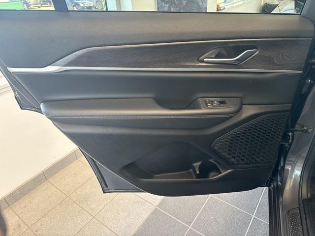 used 2023 Jeep Grand Cherokee L car, priced at $33,995