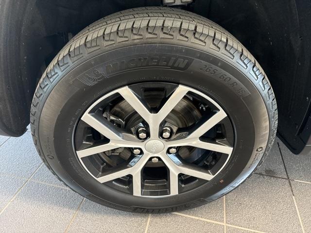 used 2023 Jeep Grand Cherokee L car, priced at $33,995
