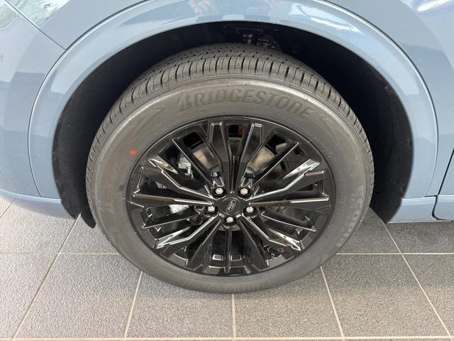 new 2025 Ford Escape car, priced at $43,655