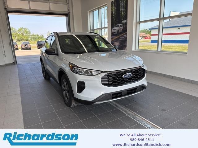 new 2025 Ford Escape car, priced at $34,021