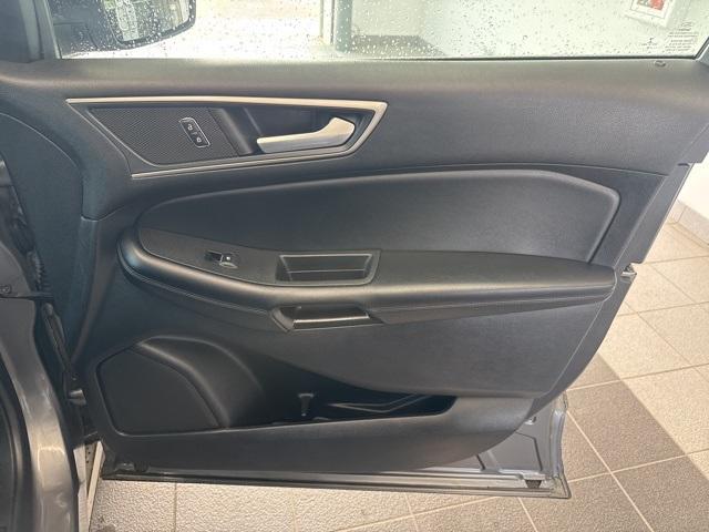 used 2022 Ford Edge car, priced at $20,000