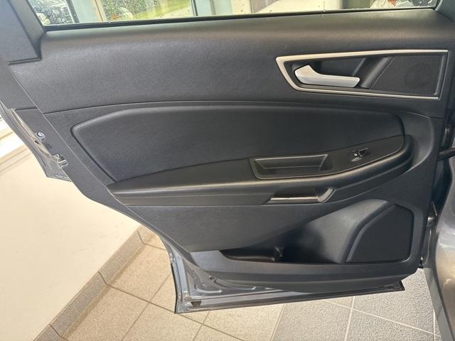 used 2022 Ford Edge car, priced at $20,000