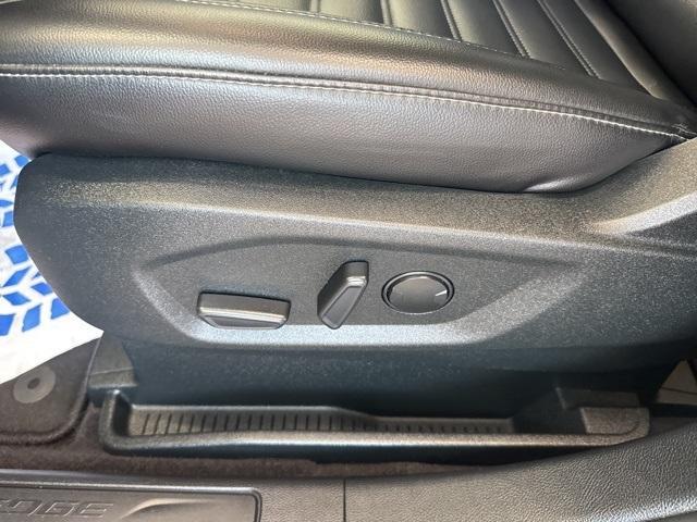 used 2022 Ford Edge car, priced at $20,000