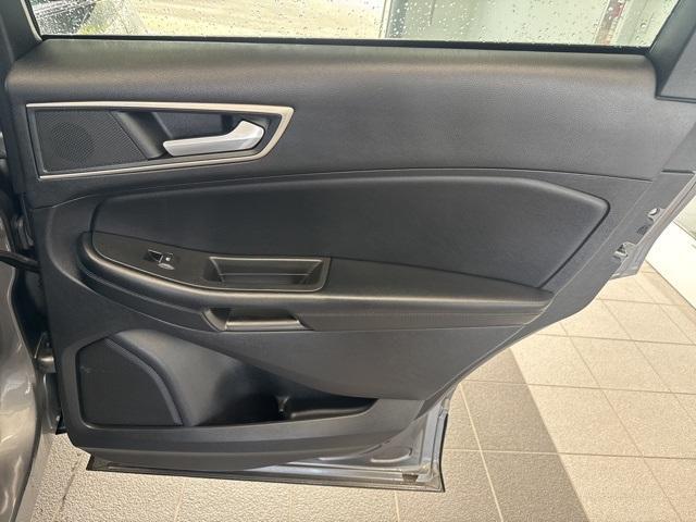 used 2022 Ford Edge car, priced at $20,000
