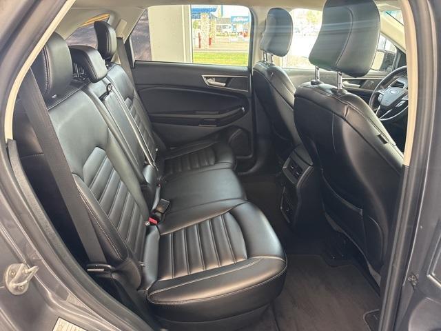 used 2022 Ford Edge car, priced at $20,000