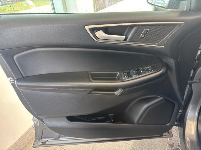 used 2022 Ford Edge car, priced at $20,000