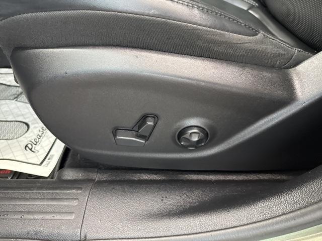 used 2021 Jeep Cherokee car, priced at $17,195