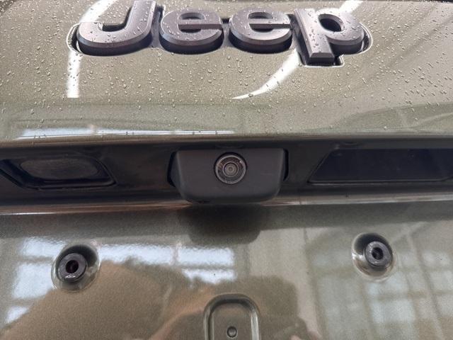 used 2021 Jeep Cherokee car, priced at $17,195