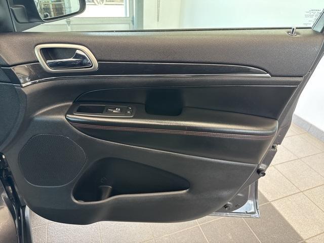 used 2017 Jeep Grand Cherokee car, priced at $19,395