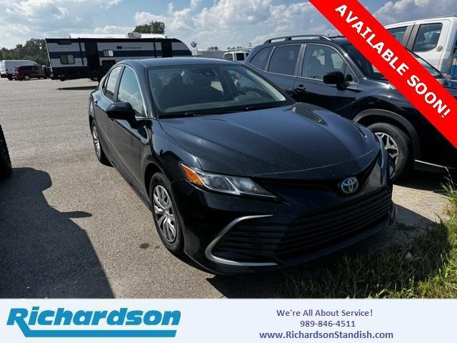 used 2021 Toyota Camry Hybrid car, priced at $13,995
