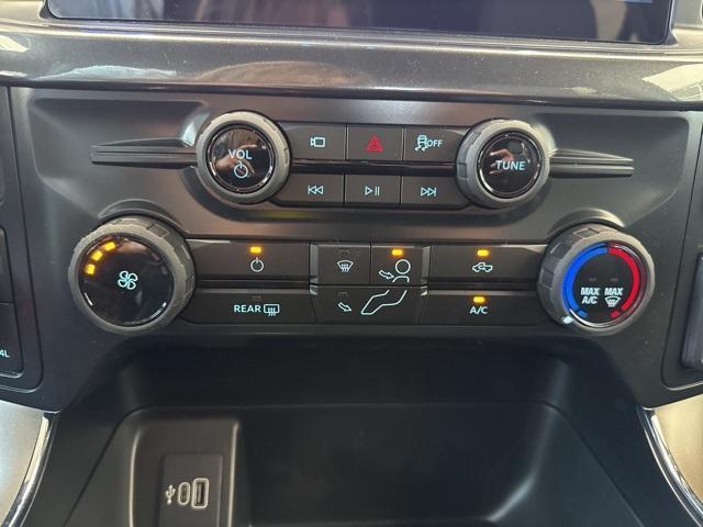 new 2025 Ford F-150 car, priced at $50,101