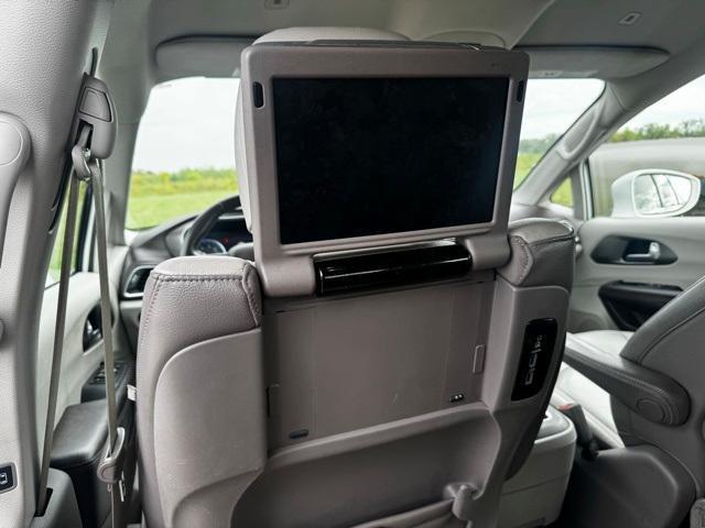 used 2018 Chrysler Pacifica car, priced at $15,795