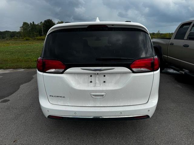 used 2018 Chrysler Pacifica car, priced at $15,795