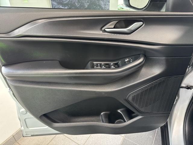 used 2023 Jeep Grand Cherokee car, priced at $27,195