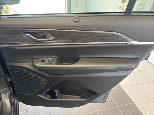 used 2025 Jeep Grand Cherokee L car, priced at $44,595